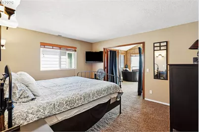 19609 NE Marine Dr #A8, Portland, OR 97230 - Photo 23