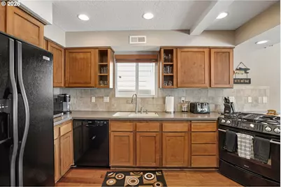 19609 NE Marine Dr #A8, Portland, OR 97230 - Photo 15