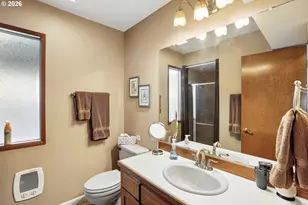 19609 NE Marine Dr, Portland, OR 97230 - Photo 17