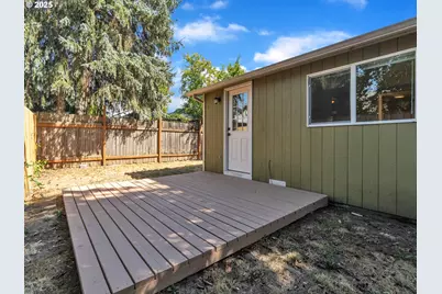 801 NE 13th St, McMinnville, OR 97128 - Photo 17