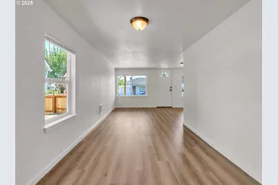 801 NE 13th St, McMinnville, OR 97128 - Photo 5