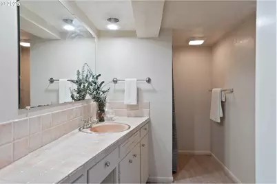 2630 Mountain View Dr S, Salem, OR 97302 - Photo 29