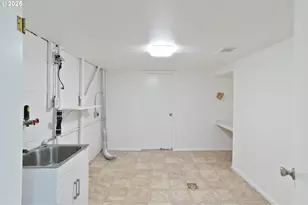 2630 Mountain View Dr S, Salem, OR 97302 - Photo 37