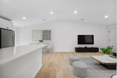 602 S Vermont St, Portland, OR 97219 - Photo 5