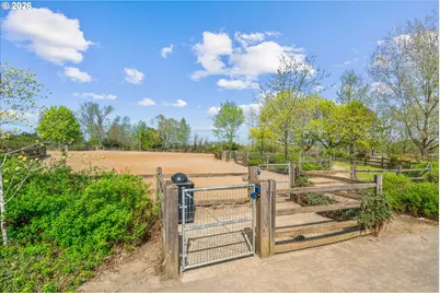 602 S Vermont St, Portland, OR 97219 - Photo 41