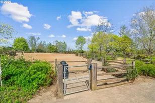 602 S Vermont St, Portland, OR 97219 - Photo 41