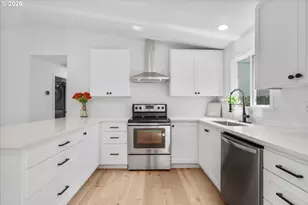 602 S Vermont St, Portland, OR 97219 - Photo 7