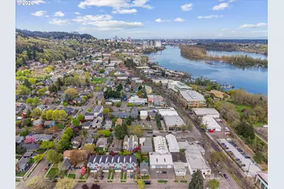 602 S Vermont St, Portland, OR 97219 - Photo 45