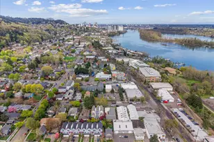 602 S Vermont St, Portland, OR 97219 - Photo 45