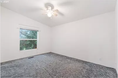 34117 Santiam Hwy, Lebanon, OR 97355 - Photo 19