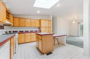 34117 Santiam Hwy, Lebanon, OR 97355 - Photo 11