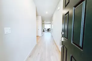 709 S 26th Way, Ridgefield, WA 98642 - Photo 3