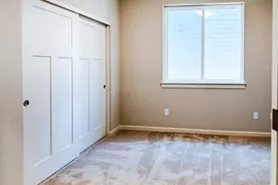 709 S 26th Way, Ridgefield, WA 98642 - Photo 7