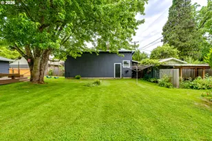 2750 Villa Way, Springfield, OR 97477 - Photo 35