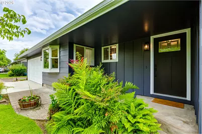 2750 Villa Way, Springfield, OR 97477 - Photo 5