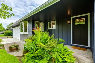 2750 Villa Way, Springfield, OR 97477 - Photo 5