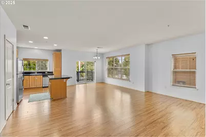 1050 SW 170th Ave #201, Beaverton, OR 97003 - Photo 11