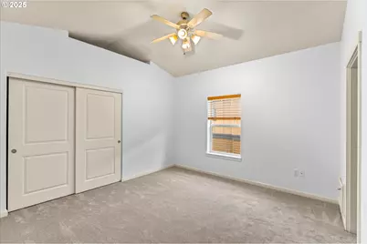 1050 SW 170th Ave #201, Beaverton, OR 97003 - Photo 19