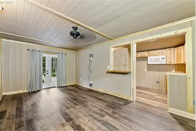 135 Rolling Hills Dr, Grants Pass, OR 97526 - Photo 33