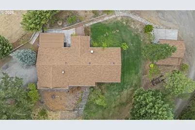 135 Rolling Hills Dr, Grants Pass, OR 97526 - Photo 47