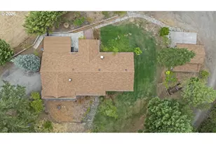 135 Rolling Hills Dr, Grants Pass, OR 97526 - Photo 47
