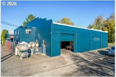 475 NE 17th St, McMinnville, OR 97128 - Photo 1