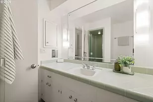 4922 SW Barnes Rd, Portland, OR 97221 - Photo 25
