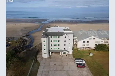 115 N Miller St #103 I, Rockaway Beach, OR 97136 - Photo 3