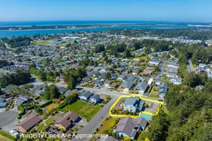 701 Prefontaine Dr, Coos Bay, OR 97420 - Photo 5