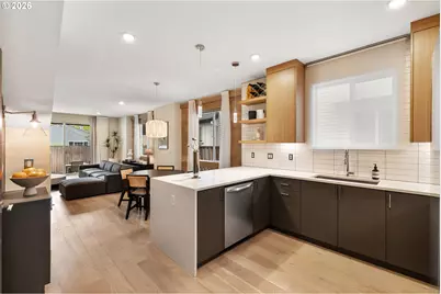 3732 SE Lambert St, Portland, OR 97202 - Photo 5