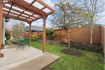 1839 S 57th St, Springfield, OR 97478 - Photo 33