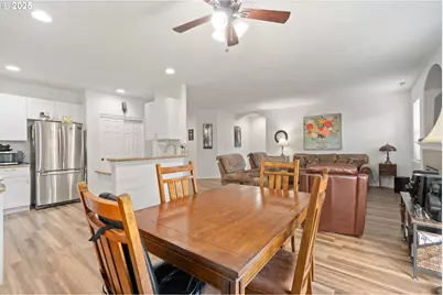 1839 S 57th St, Springfield, OR 97478 - Photo 13