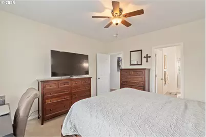 1839 S 57th St, Springfield, OR 97478 - Photo 17