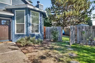 1128 SE 53rd Ct, Hillsboro, OR 97123 - Photo 3