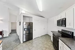 1101 Blanco Ave, Coos Bay, OR 97420 - Photo 19