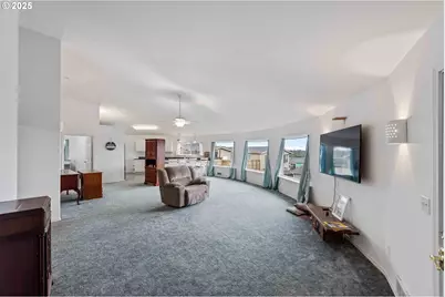 1101 Blanco Ave, Coos Bay, OR 97420 - Photo 11