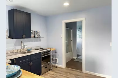 4604 Falcon St, Florence, OR 97439 - Photo 11