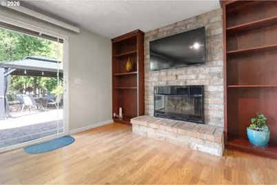 3389 Kevington Ave, Eugene, OR 97405 - Photo 17