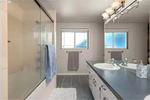 3389 Kevington Ave, Eugene, OR 97405 - Photo 27