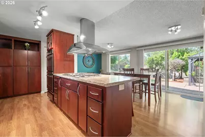 3389 Kevington Ave, Eugene, OR 97405 - Photo 13