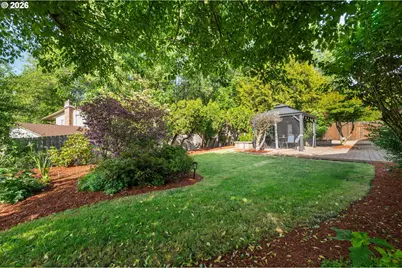 3389 Kevington Ave, Eugene, OR 97405 - Photo 43