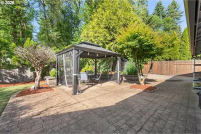 3389 Kevington Ave, Eugene, OR 97405 - Photo 39