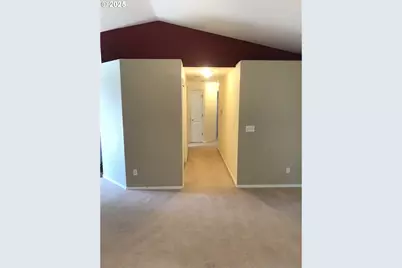 1066 SW Aspen Ln, Dallas, OR 97338 - Photo 5