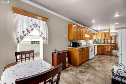 300 SW 7th Ave #905, Battle Ground, WA 98604 - Photo 19