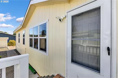 300 SW 7th Ave #905, Battle Ground, WA 98604 - Photo 3