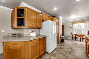 300 SW 7th Ave, Battle Ground, WA 98604 - Photo 13