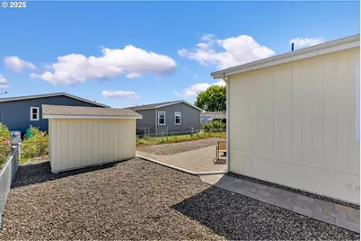 300 SW 7th Ave #905, Battle Ground, WA 98604 - Photo 33