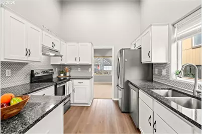 1636 Bonnie Ln, Forest Grove, OR 97116 - Photo 9