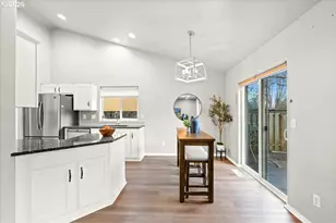 1636 Bonnie Ln, Forest Grove, OR 97116 - Photo 11