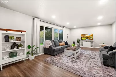 1636 Bonnie Ln, Forest Grove, OR 97116 - Photo 3